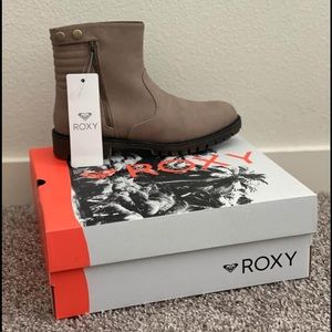 Roxy Boots